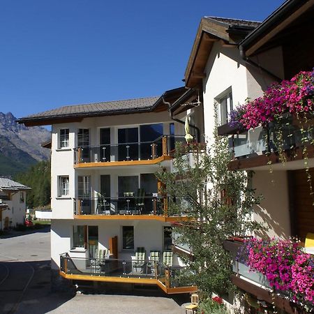 Apartments Alpenrose Saas-Almagell Exterior photo